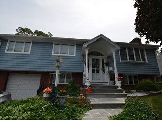 8 Brentwood Dr, Peabody, MA 01960