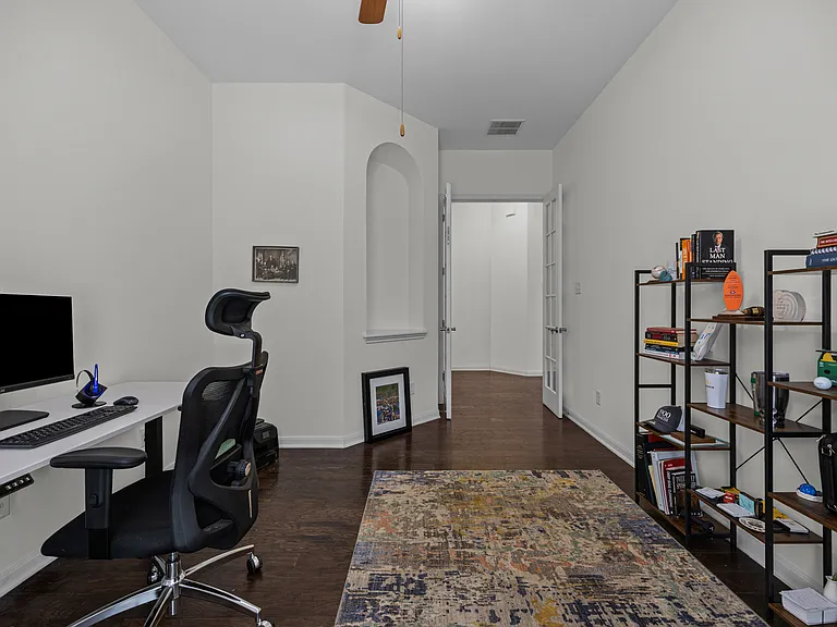 5524 Allamanda Dr — Photo 12