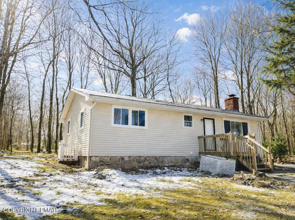 6319 Laurel Rd, Pocono Summit, PA 18346