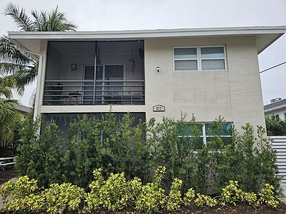 2nd image of 877 NE 18th Ct APT 2
