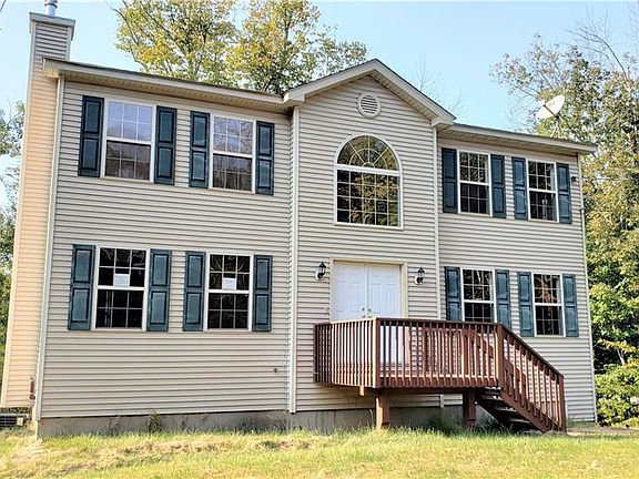 3rd image of 6 Berne Ct
