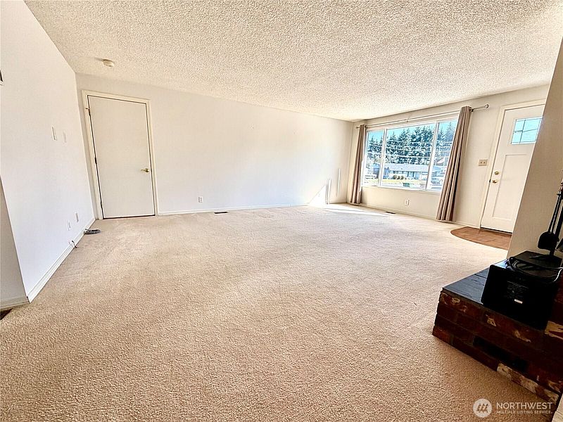 3rd image of 3430 Olive Way