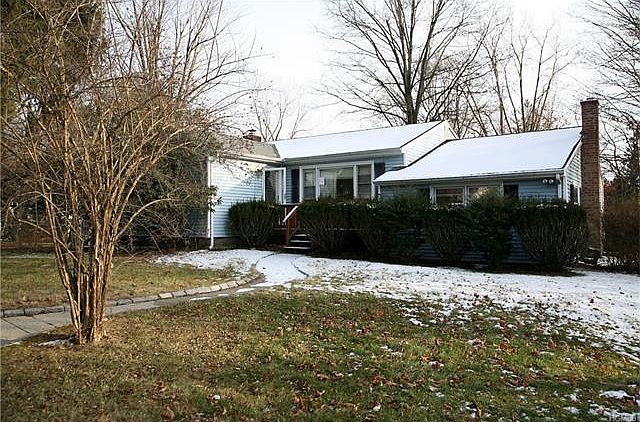 1st image of 2842 Brookfield Dr