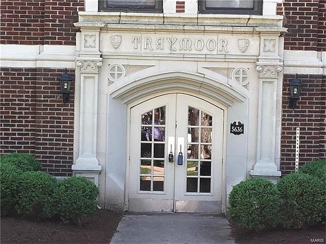 1st image of 5636 Waterman Blvd #3WSE