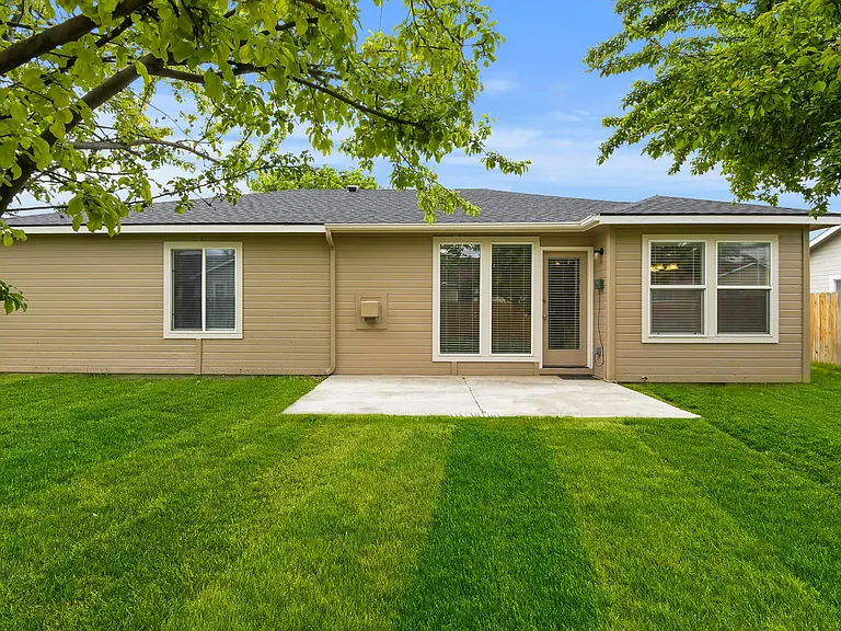 3007 Manchester Dr — Photo 27