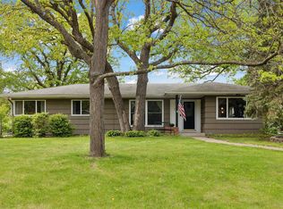 2111 Oakridge Rd, Stillwater, MN 55082
