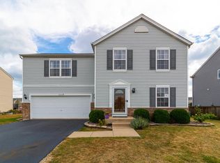 1800 Silver Ridge Dr, Plainfield, IL 60586