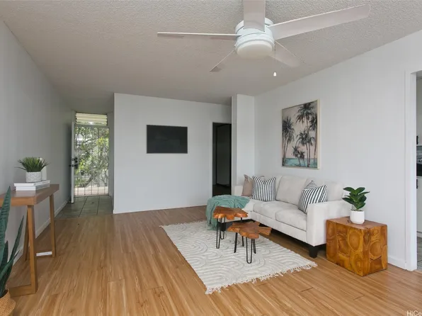 3017 Pualei Cir APT 216, Honolulu, HI 96815
