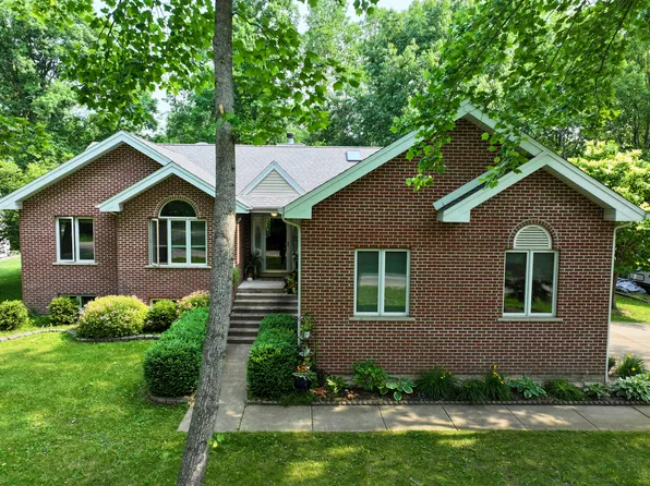 3 Wood Dr, Putnam, IL 61560