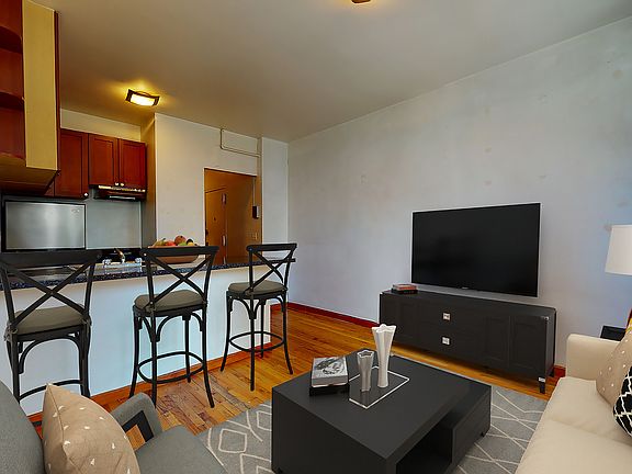 2nd image of 1500 1st Ave APT 3B