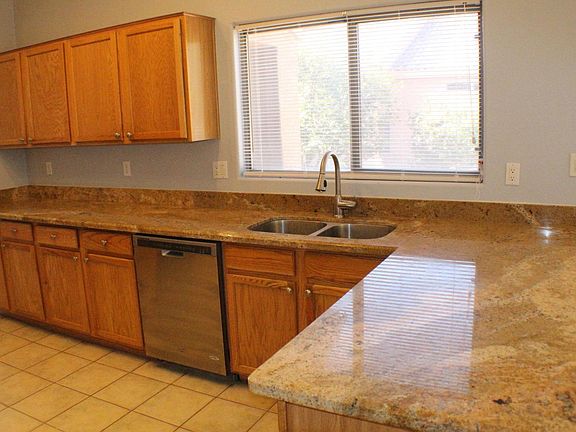 Light and Bright Kitchen!