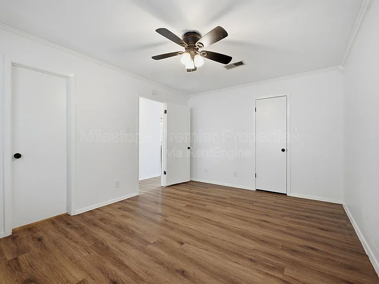 914 W Washington St #F — Photo 14