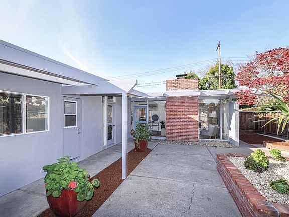 3rd image of 2506 Indian Dr