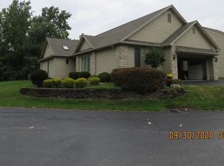 24 Autumn Trl, Webster, NY 14580