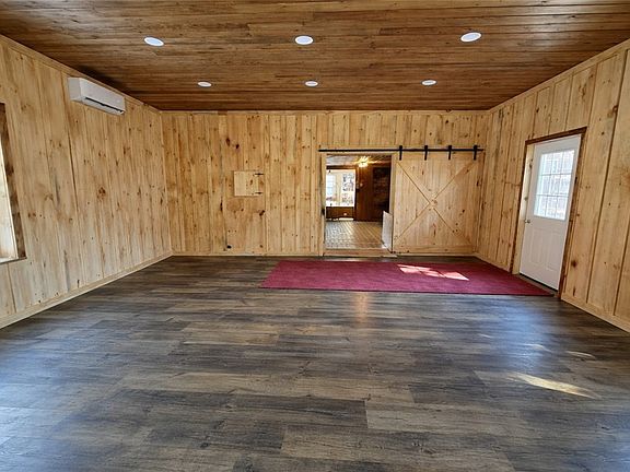 4th image of 387 Hamilton Valley Rd