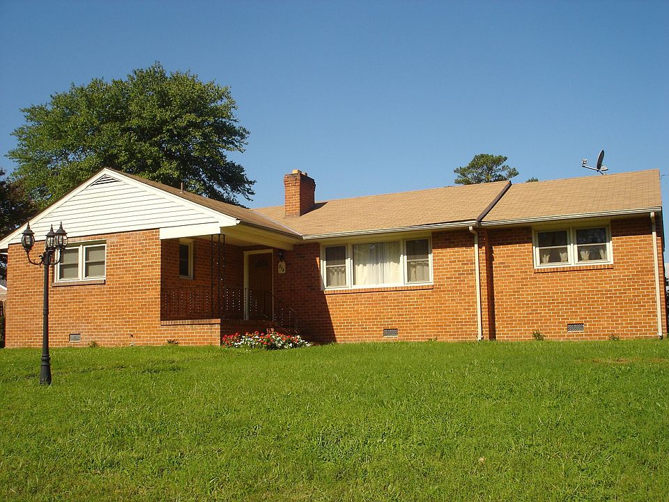 3 Bed 1.5 Bath Brick
