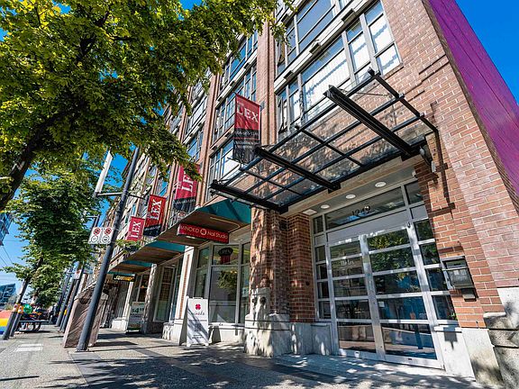 3rd image of 1249 Granville St #201