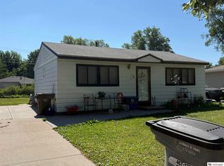 1320 N 54th St, Lincoln, NE 68504