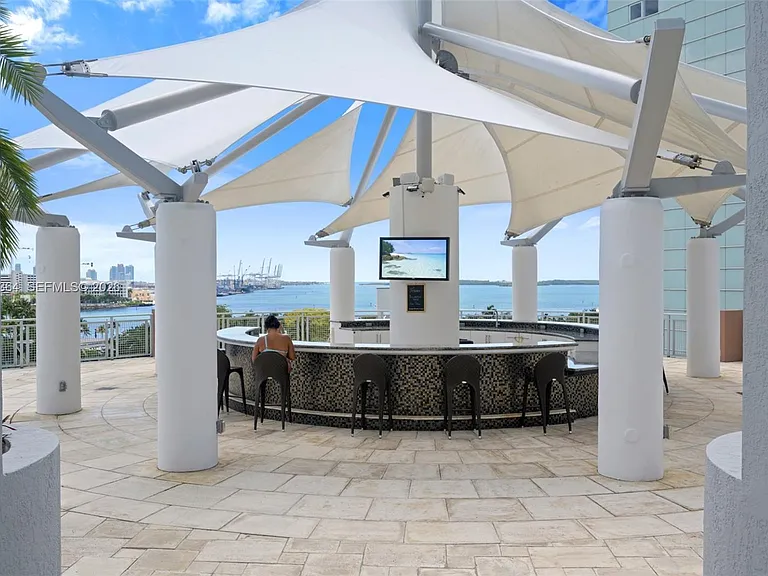 244 Biscayne Blvd #451 — Photo 19