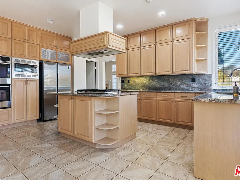 3767 Paseo Primario — Photo 11