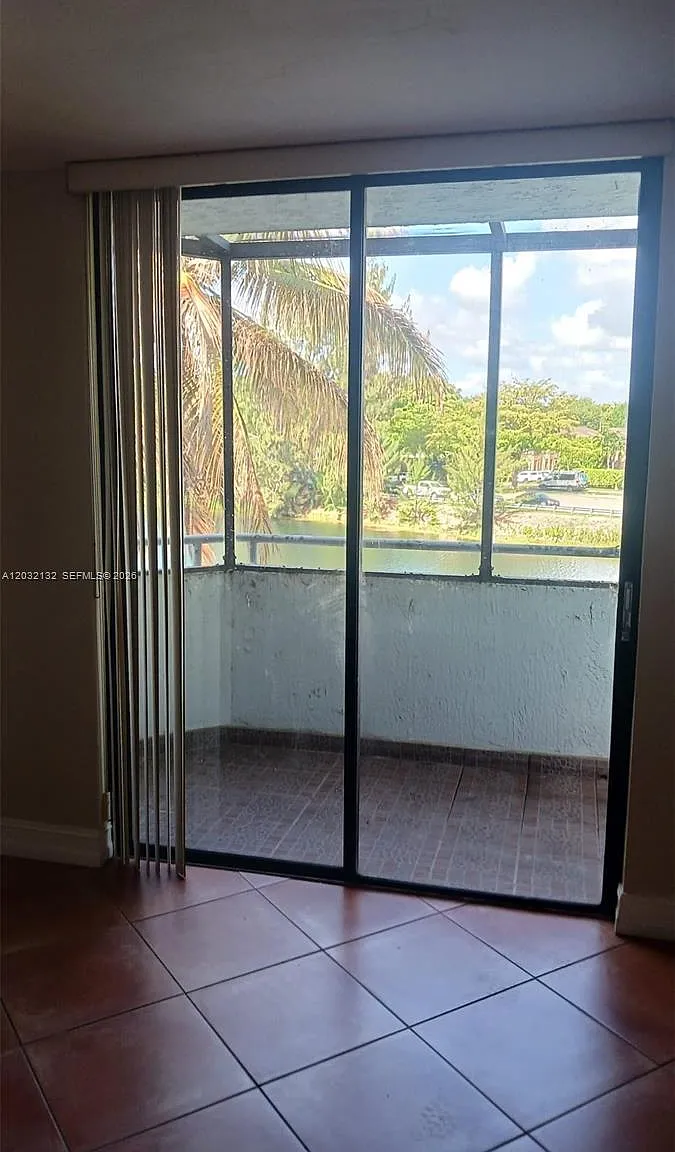 Verabella Falls Condo — Photo 4
