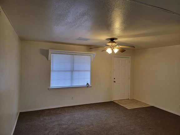 3rd image of 301 W Cherry Ave S