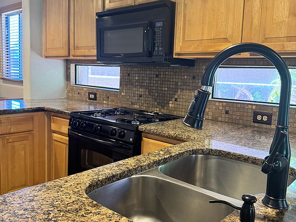 Modern appliances and granite countertips