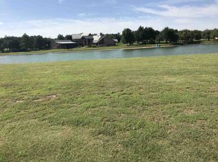 609 Spring Valley Ln, Enid, OK 73701