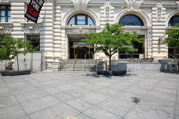 Rented by Voro, LLC | media 9