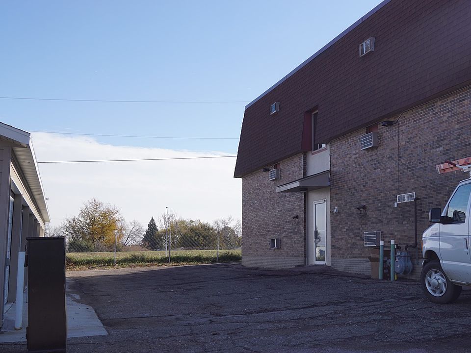 Building Photo 3