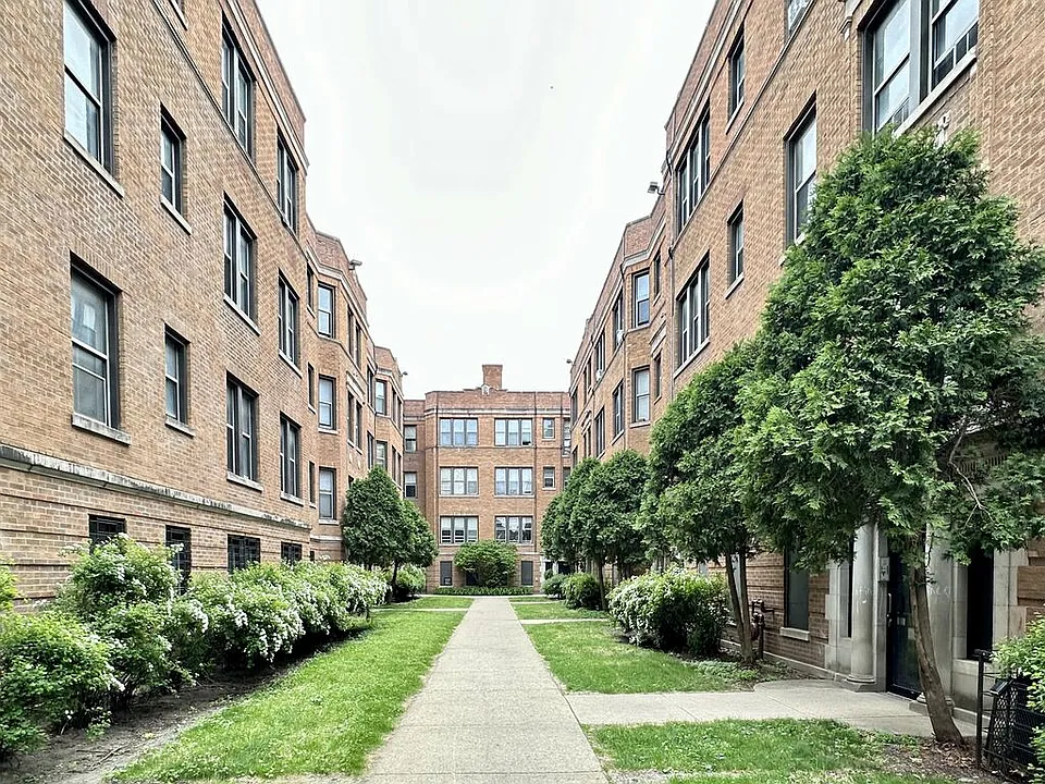 1369 W Estes Ave #J-1