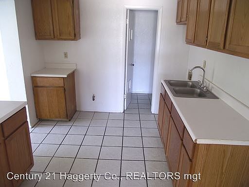 5th image of 5313 Sun Valley Dr