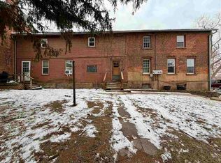 4304 V St, Homestead, IA 52236