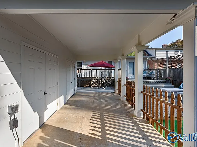 1410 Ward Ave NE — Photo 36