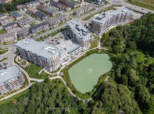 460 William Graham Dr #402, Aurora, ON L4G1X9