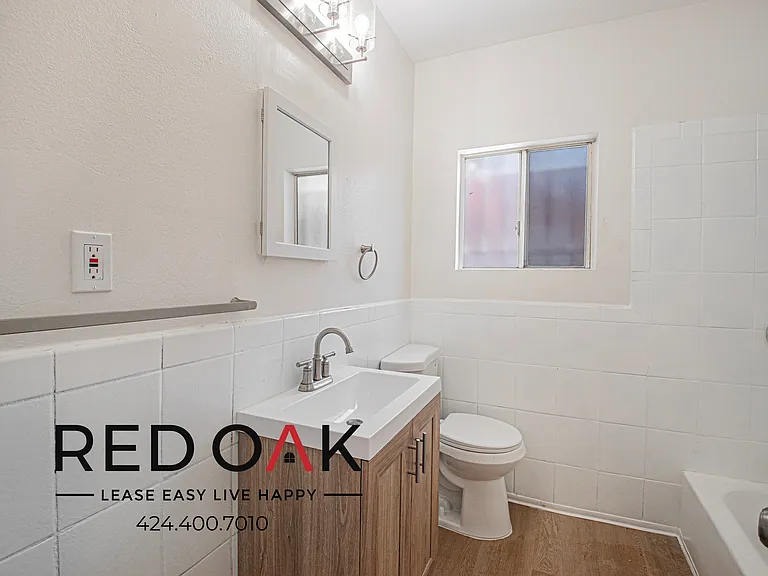 632 E 82nd St #632 — Photo 8