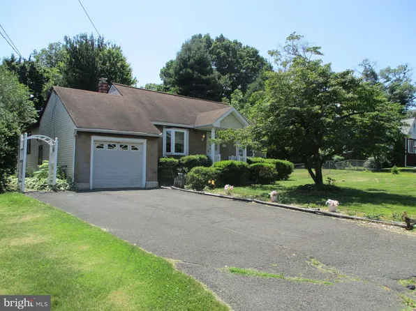 413 Harding Ave, Feasterville Trevose, PA 19053