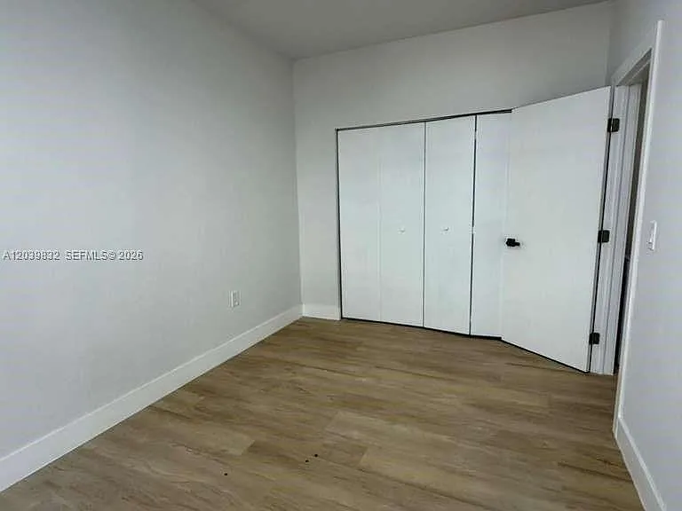 2425 SW 6th St #3 — Photo 3
