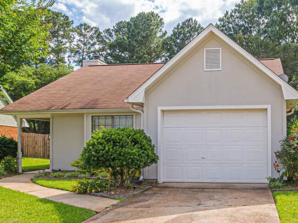 222 Patton Village Cv, Pearl, MS 39208