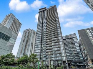 70 Queens Wharf Rd #612, Toronto, ON M5V0J2