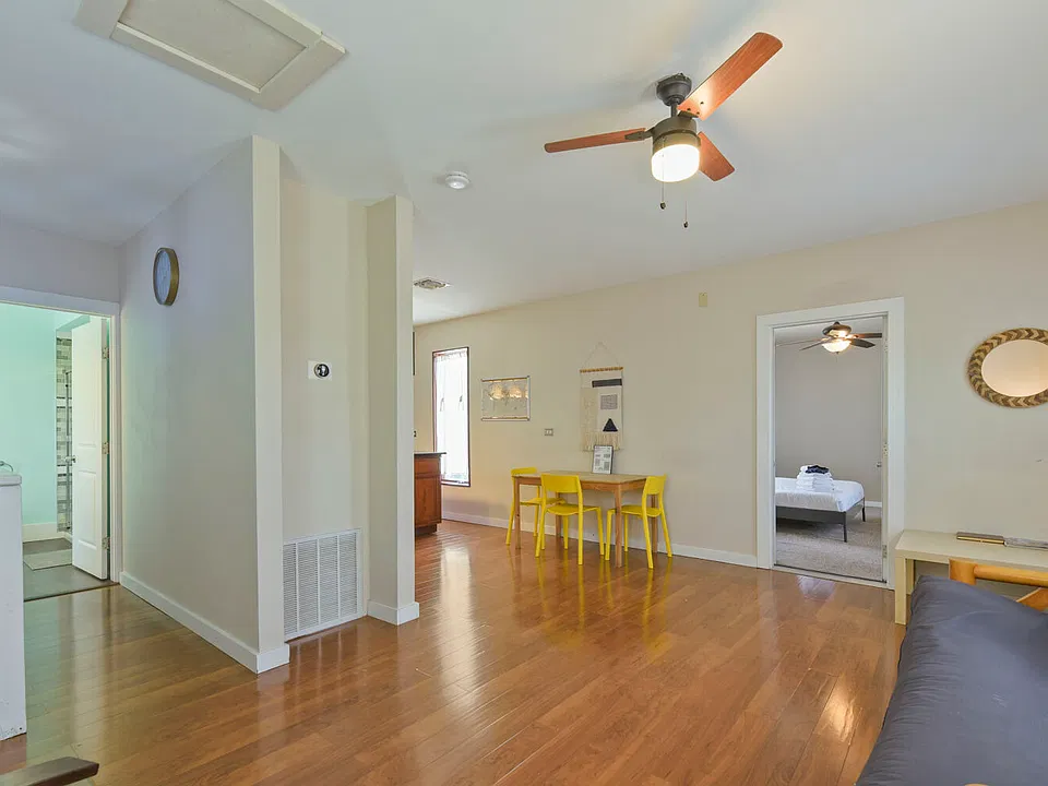 125 Paso Hondo St #3