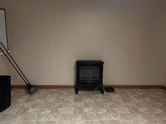 5th image of 4015 Scenic Hwy