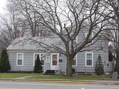 1st image of 213 N Nottawa St