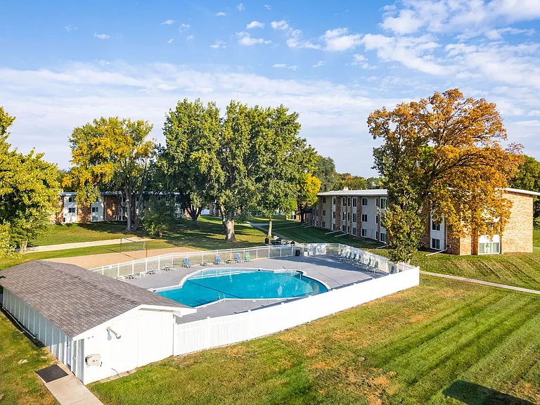 Lake Pointe — Photo 18