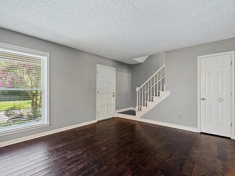 461 Dove Valley Rd — Photo 5