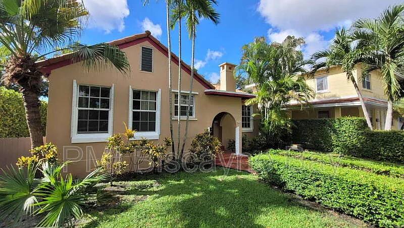 4 bed, 3.0 bath, $4,500 — Photo 1
