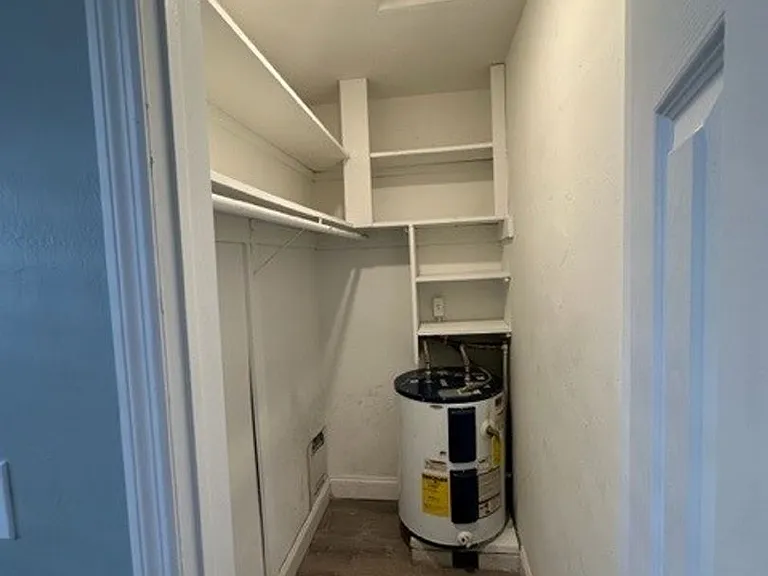 4246&4300 Seagrape Dr #4249-4301 — Photo 16