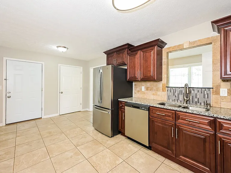 2981 Landmark Dr SE — Photo 7