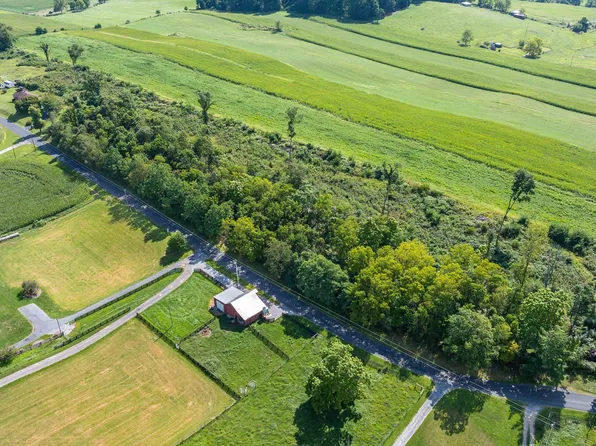Old Providence Rd, Steeles Tavern, VA 24476