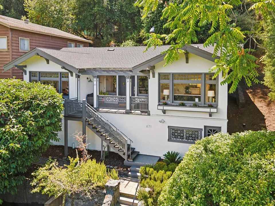 1st image of 671 Magnolia Ave